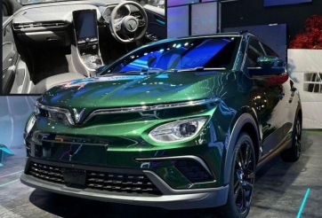 VinFast chính thức mở bán xe điện VF e34 tại Indonesia, giá quy đổi 492 triệu đồng