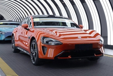 Xe điện Xiaomi SU7 công bố giá khởi điểm rẻ bất ngờ, chấp nhận bán lỗ để giành lợi thế