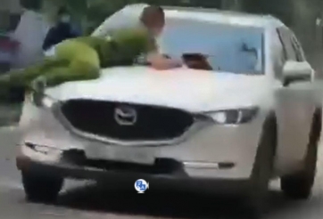 Phẫn nộ với tài xế xe SUV hất công an lên nắp capo rồi phóng bạt mạng tại Hà Nội