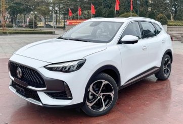 Tân binh MG HS 2024 đầu tiên lên sàn xe cũ với giá khó tin sau chỉ 300 km sử dụng