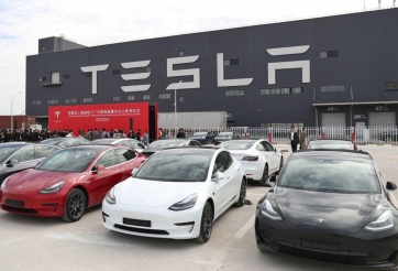 Trung Quốc: Ô tô điện Tesla gây sốc với chiến dịch ‘đại hạ giá’ toàn bộ dải sản phẩm
