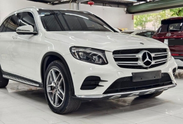 Ngỡ ngàng Mercedes-Benz GLC 300 lăn bánh 5 năm rao bán với giá ngang Honda CR-V