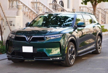 VinFast VF 9 mới chạy hơn 6.000 km đã rao bán với giá ngỡ ngàng