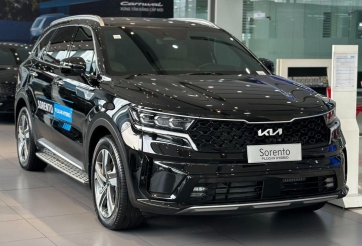 Kia Sorento giảm giá ‘kịch sàn’ các phiên bản hybrid tại Việt Nam