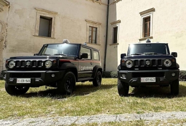 SUV off-road Suzuki Jimny gia nhập đội xe của lực lượng cảnh sát Ý