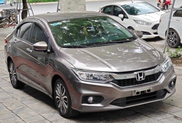 Honda City lăn bánh 4 năm rao bán với giá ngang Hyundai i10