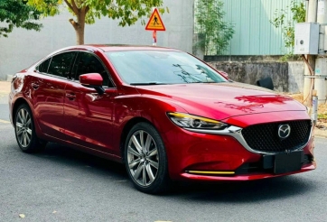 Chạy ‘siêu lướt’ 5.000 km, Mazda6 được rao bán với giá khó tin
