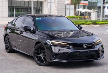 Honda Civic cũ chào bán với giá khó tin sau chỉ 1 năm lăn bánh