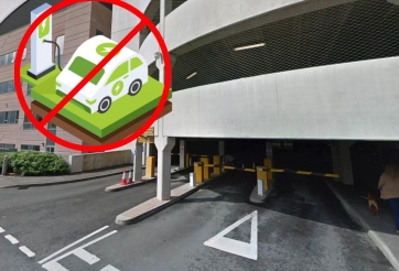 Người dùng ô tô điện phẫn nộ vì bị cấm dùng bãi đỗ xe bệnh viện