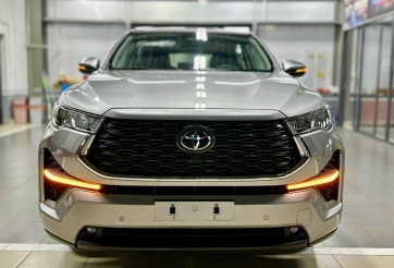 Tân binh Toyota Innova Cross 2023 chạy ‘siêu lướt’ lên sàn xe cũ với giá bất ngờ