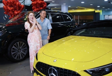 Diễn viên Chi Bảo tặng vợ bộ đôi xế sang Mercedes giá hơn 15 tỷ đồng nhân ngày sinh nhật