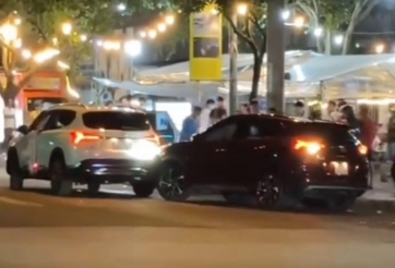 Đắk Lắk: Nữ tài xế ‘cả giận mất khôn’ sau mâu thuẫn, lái ô tô đâm thẳng vào xe đối phương