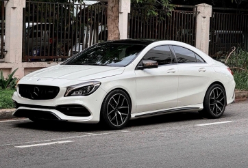 Ngỡ ngàng giá bán của Mercedes-Benz CLA 250 2015 sau gần 10 năm lăn bánh