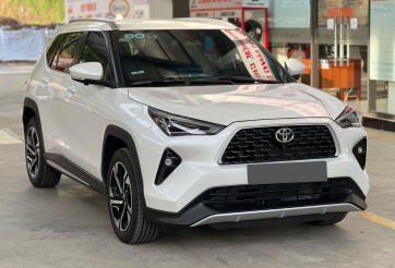 Lăn bánh chưa đầy 1 năm, Toyota Yaris Cross 2023 lên sàn xe cũ với giá sốc