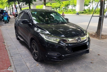 Honda HR-V 2019 chạy lướt hơn 2 vạn km xuống giá ngang một chiếc Hyundai i10