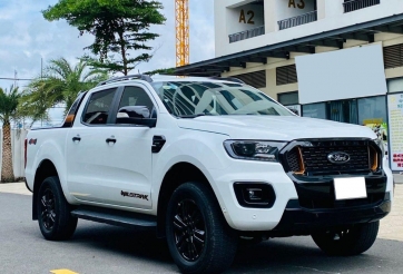 Lăn bánh 2 năm, Ford Ranger 2022 lên sàn xe cũ với giá sốc