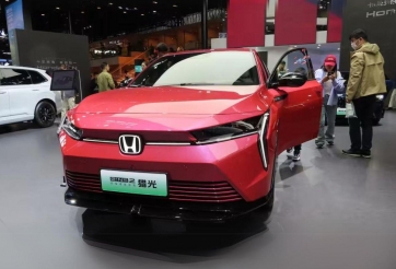 Honda cắt giảm mạnh sản lượng xe xăng tại Trung Quốc