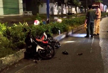 Bình Dương: Xe máy đâm thẳng vào đuôi xe container đang dừng đỗ, tài xế không qua khỏi