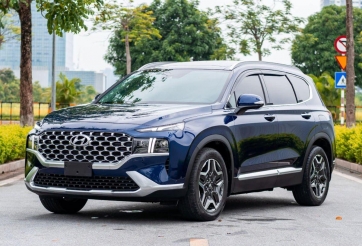 Ngỡ ngàng giá bán của Hyundai Santa Fe 2021 sau 3 năm lăn bánh