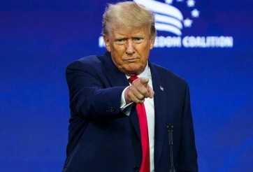 Ông Donald Trump: Tôi không có lựa chọn nào khác ngoài ủng hộ xe điện