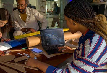 MacBook Neo: Trải nghiệm 1.23kg cực mỏng nhẹ cho fan thể thao năng động