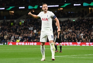 Kane tỏa sáng rực rỡ giúp Tottenham hủy diệt đối thủ