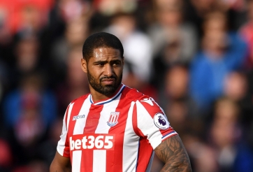 Glen Johnson chỉ ra ứng viên số 1 cho chức vô địch NHA