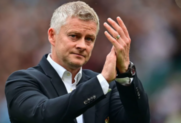 Huyền thoại kêu gọi fan MU ngừng sử dụng cụm từ ‘Ole out’