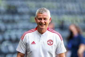 Chuyển nhượng tối 29/10: MU bổ nhiệm cựu HLV đại kình địch thay Solskjaer?