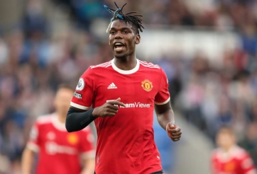 Bất ngờ! Liverpool chiêu mộ tiền vệ vạn người mê của Man Utd