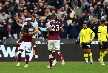 Mendy mắc sai lầm, Chelsea ‘phơi áo’ trước đội bóng cùng thành phố