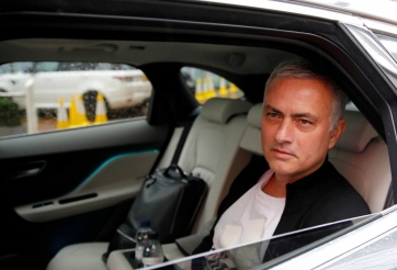 Chuyển nhượng bóng đá 6/12: Mourinho tái xuất Ngoại hạng Anh, trụ cột Barca đến MU?