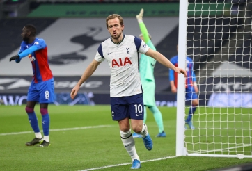 Harry Kane tỏa sáng, Tottenham dễ dàng hủy diệt Crystal Palace