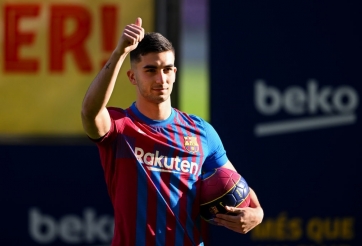 Những hình ảnh đầu tiên của Ferran Torres tại Barca