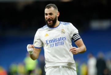 Real Madrid đại thắng trong ngày Benzema cán mốc 300 bàn