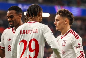 Liverpool lập kỷ lục không tưởng ở C1: 19 cú sút trong 45 phút