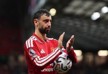 Giữa tâm bão ở MU, Bruno Fernandes nhận kết quả khó tin tại Quả bóng Vàng 2026