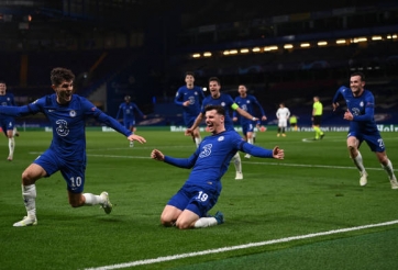 MU hành động, Chelsea mừng thầm