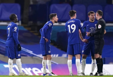 Cầu thủ Chelsea 'ẩu đả' với sao Leicester