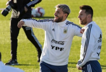 Aguero tin Messi sẽ ở lại Barcelona