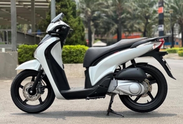 Giật mình mẫu Honda SH đời 2012 nhập từ Ý có mức giá 'trên trời'