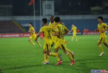 Công Phượng, Văn Toàn lên tiếng giúp HAGL trở lại vị trí số 1