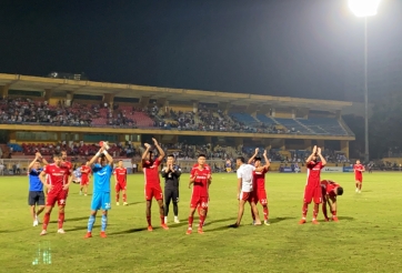 CĐV Viettel 'mở hội' trong lần đầu đánh bại Hà Nội FC