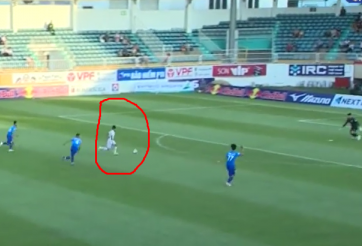 Kiatisak tiếc ngẩn ngơ khi sao HAGL bỏ lỡ cơ hội mở tỉ số