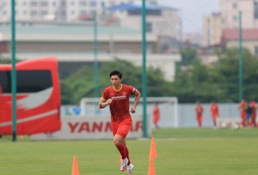 Đoàn Văn Hậu báo tin vui cho HLV Park Hang Seo