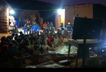 NHM Châu Phi hào hứng cổ vũ ĐTQG Việt Nam ở Vòng loại World Cup