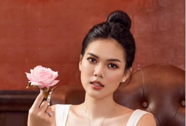 Nhan sắc nóng bỏng của Ngọc Trinh trước khi bị tuyển thủ U22 Việt Nam 'cắm sừng'