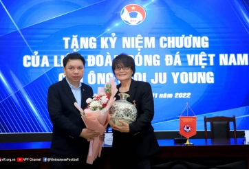 Trợ lý HLV Park Hang Seo nhận vinh dự đặc biệt trước khi rời Việt Nam