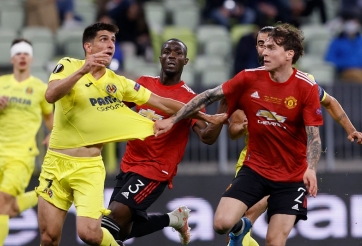 MU săn lá chắn thép 43 triệu bảng gia cố hàng thủ