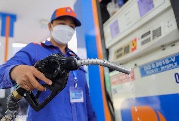 Giá xăng hôm nay 22/05 tăng nhẹ lên gần 21.000 đồng/lít